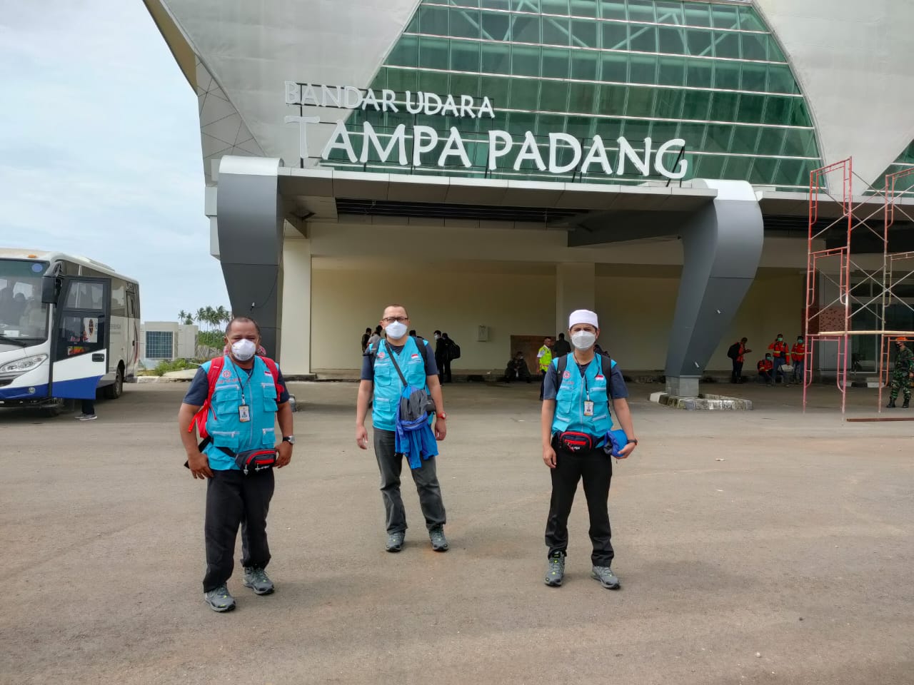 dr. Christyaji bersama Emergency Medical Team IDI Jawa Timur